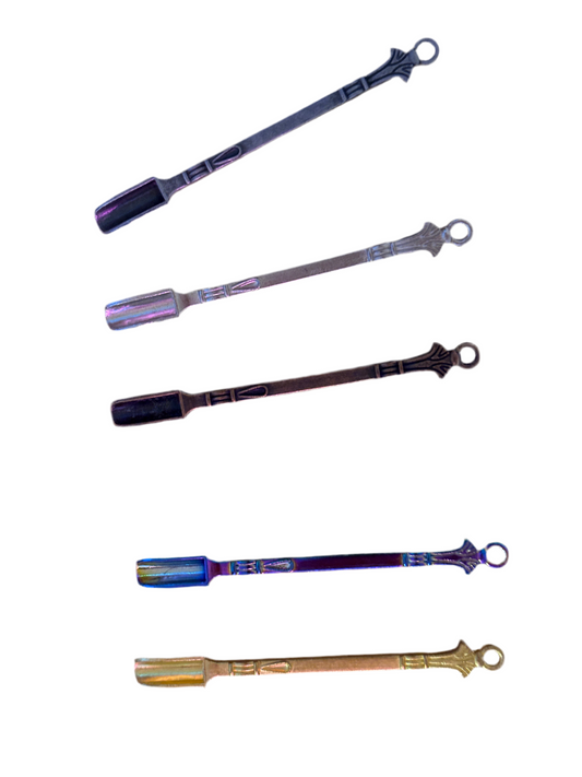 Little metal shovels