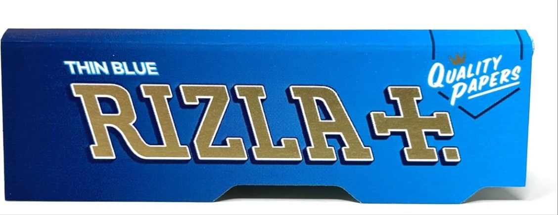 Blue rolling papers standard size